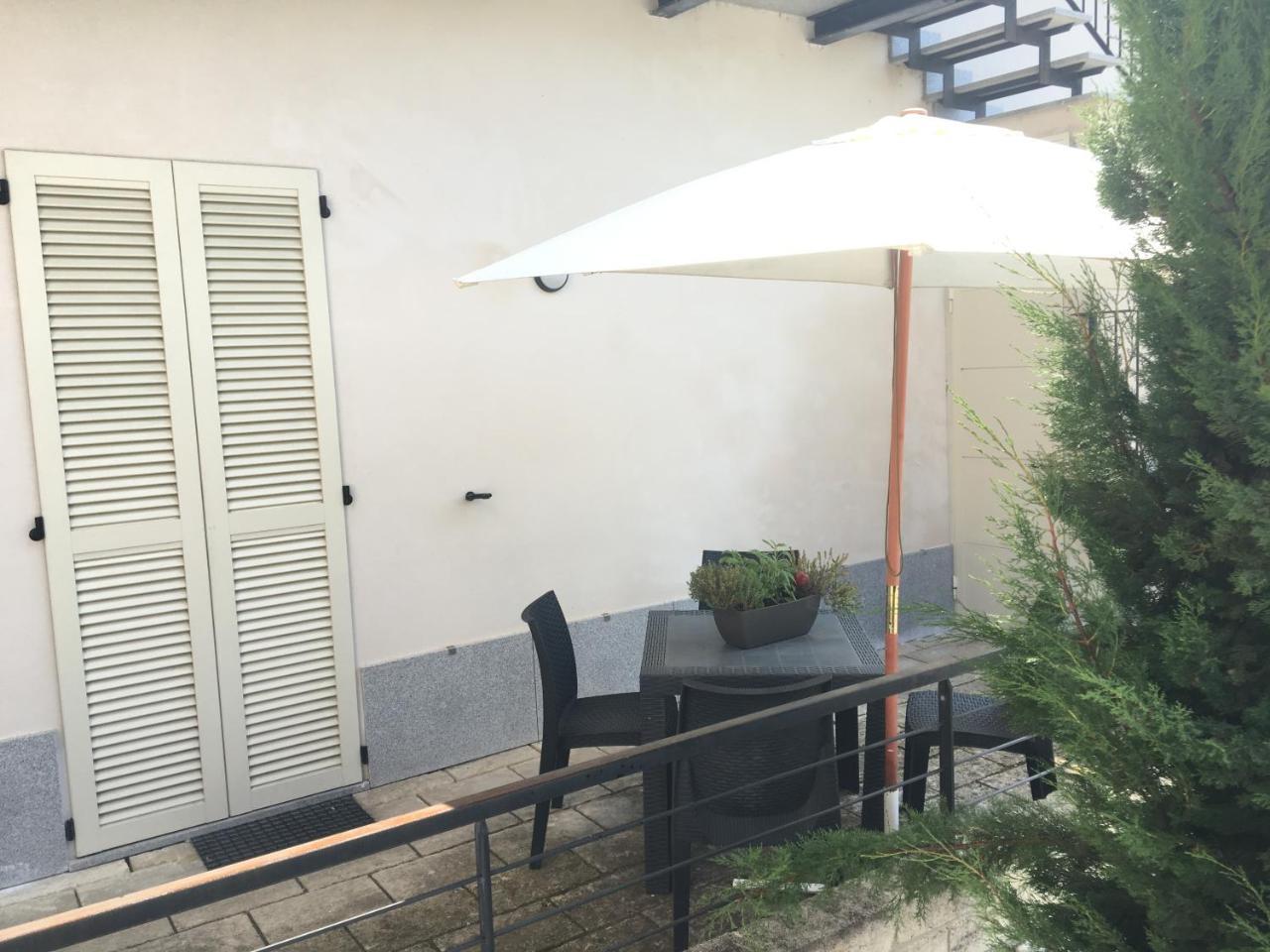 Home Holiday "Da Mamma" Alba  Exterior foto